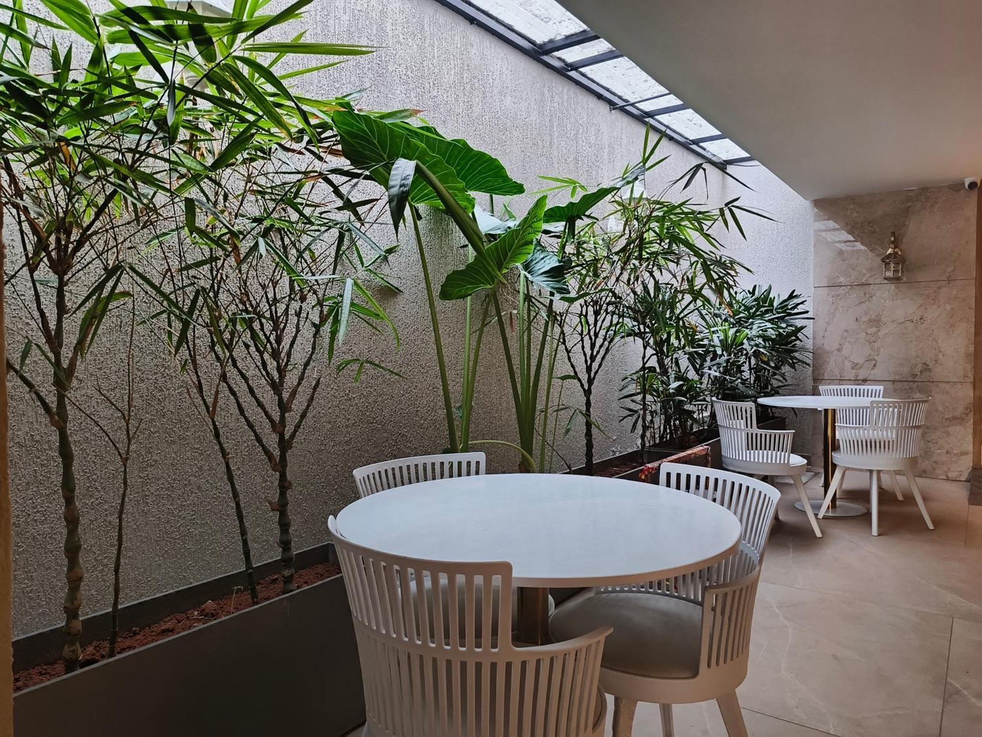 Olive Hotel Le Opera By Embassy Group Bangalore Luaran gambar